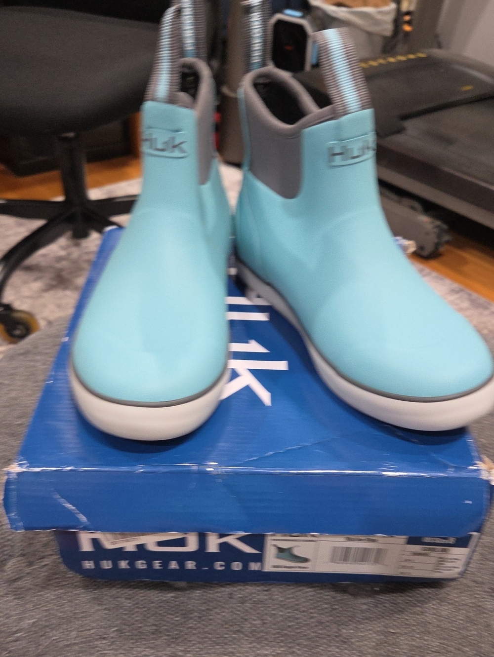 Huk Womens Light Aqua Slip-On Rain Boots